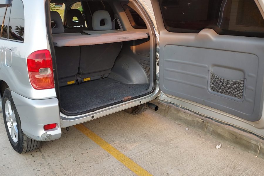 Toyota Rav4 5 doors Silver Color