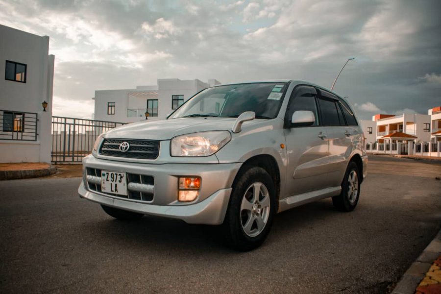 Toyota Rav4 5 doors Silver Color